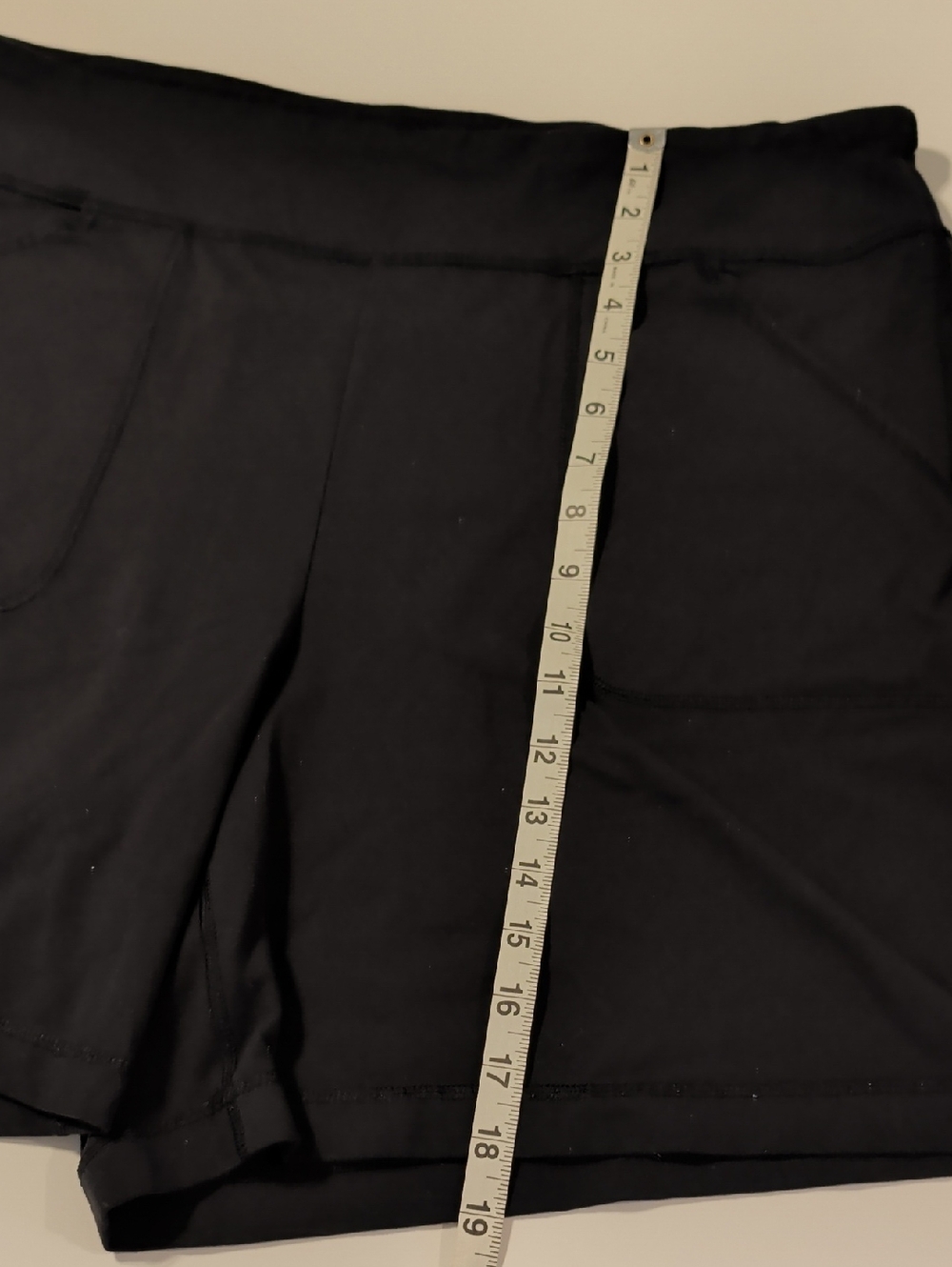 Duluth Trading Co Black Athletic Stretch Shorts Size XXL - Picture 7 of 7